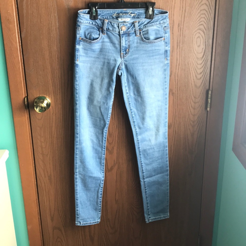 American eagle light wash jegging